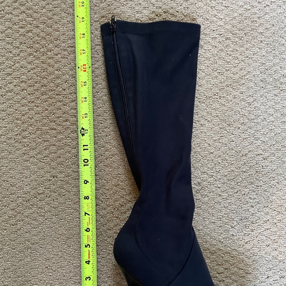 Sexy BCBGirls-Max Azria Black Knee High Boots (8.5) - Picture 7 of 7
